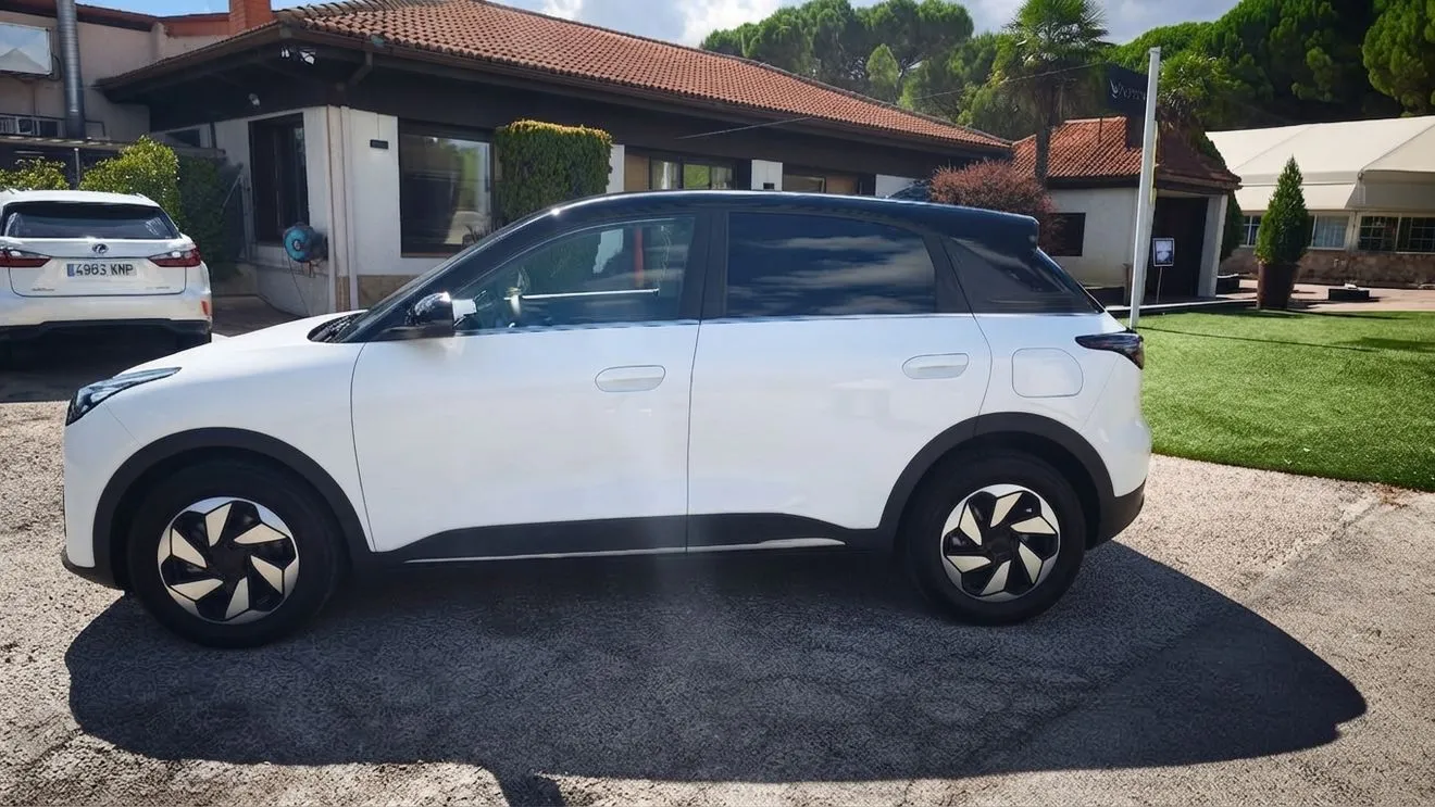 Test del Geely E2: un compatto elettrico cinese che ha quasi tutto per avere successo