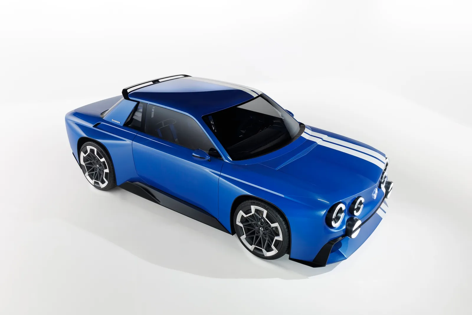 Renault-8-Gordini-Concept-Restomod-three-quarter-front-view