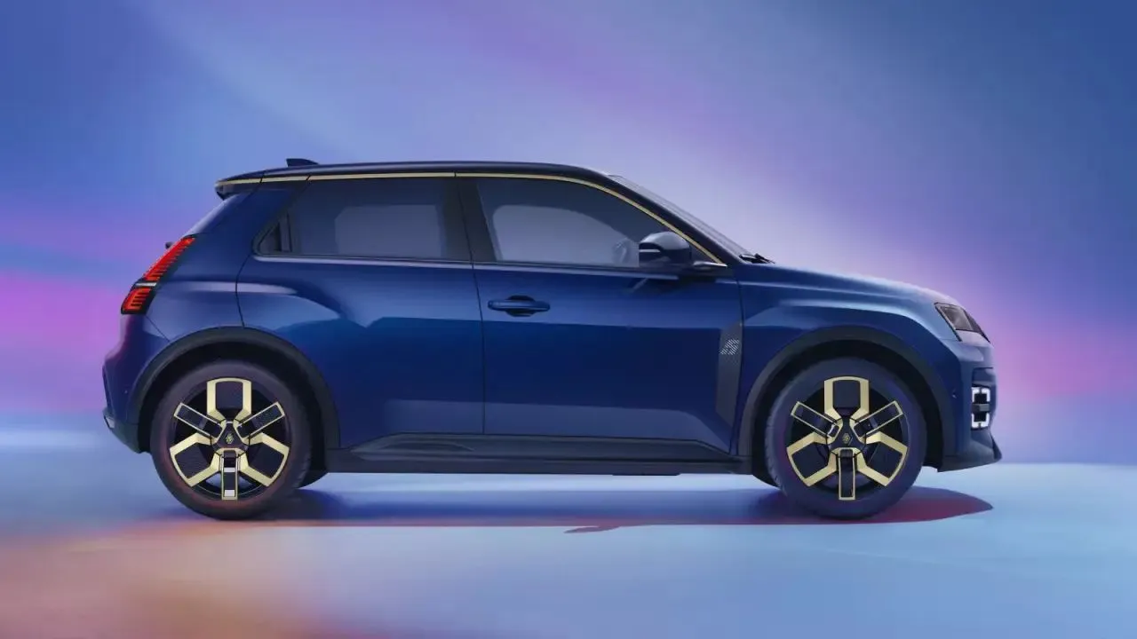 A Renault prepara uma grande evolução para o R5: toda a linha terá baterias LFP para competir com os carros elétricos chineses