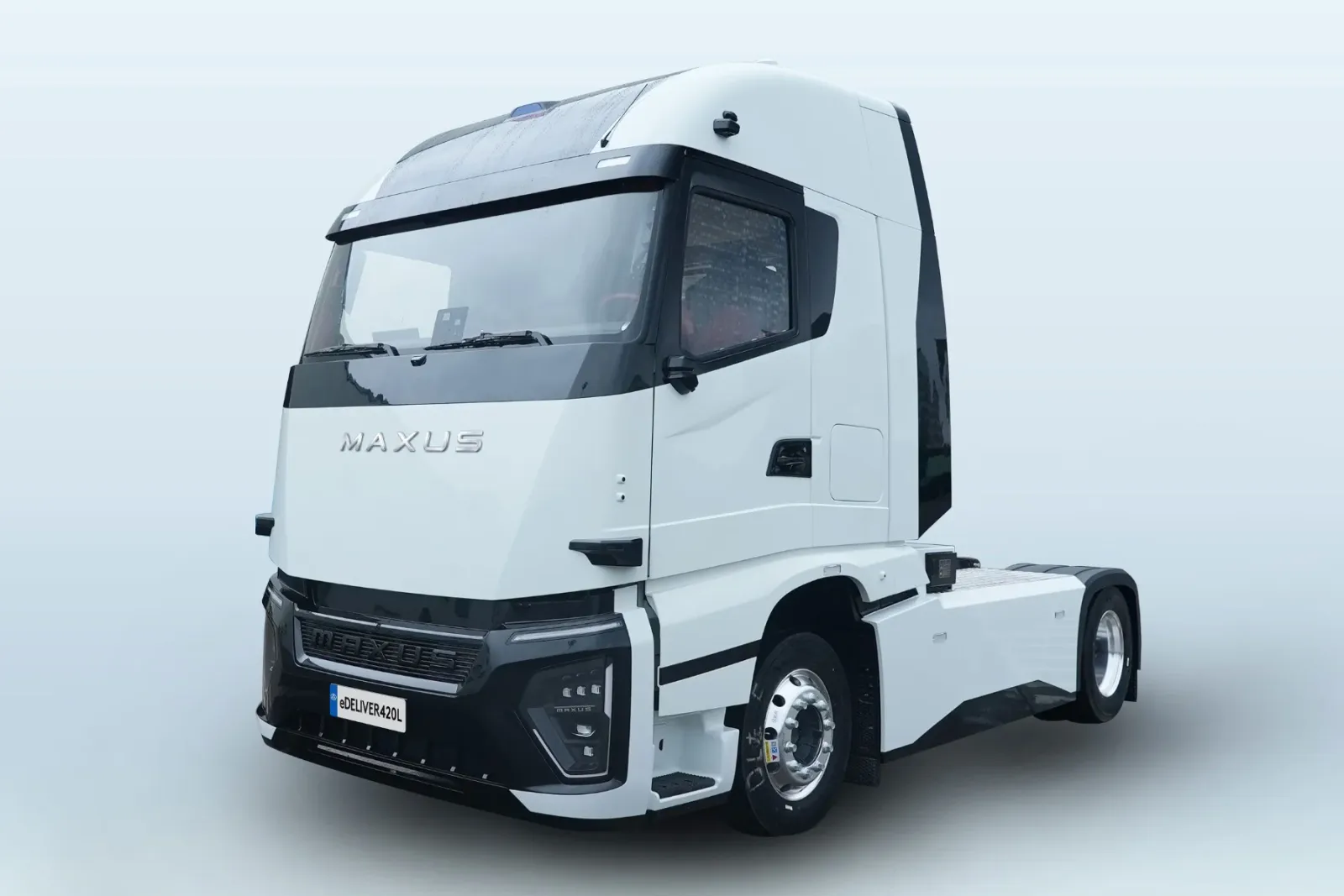 SAIC brand brings 42-tonne electric truck to Europe