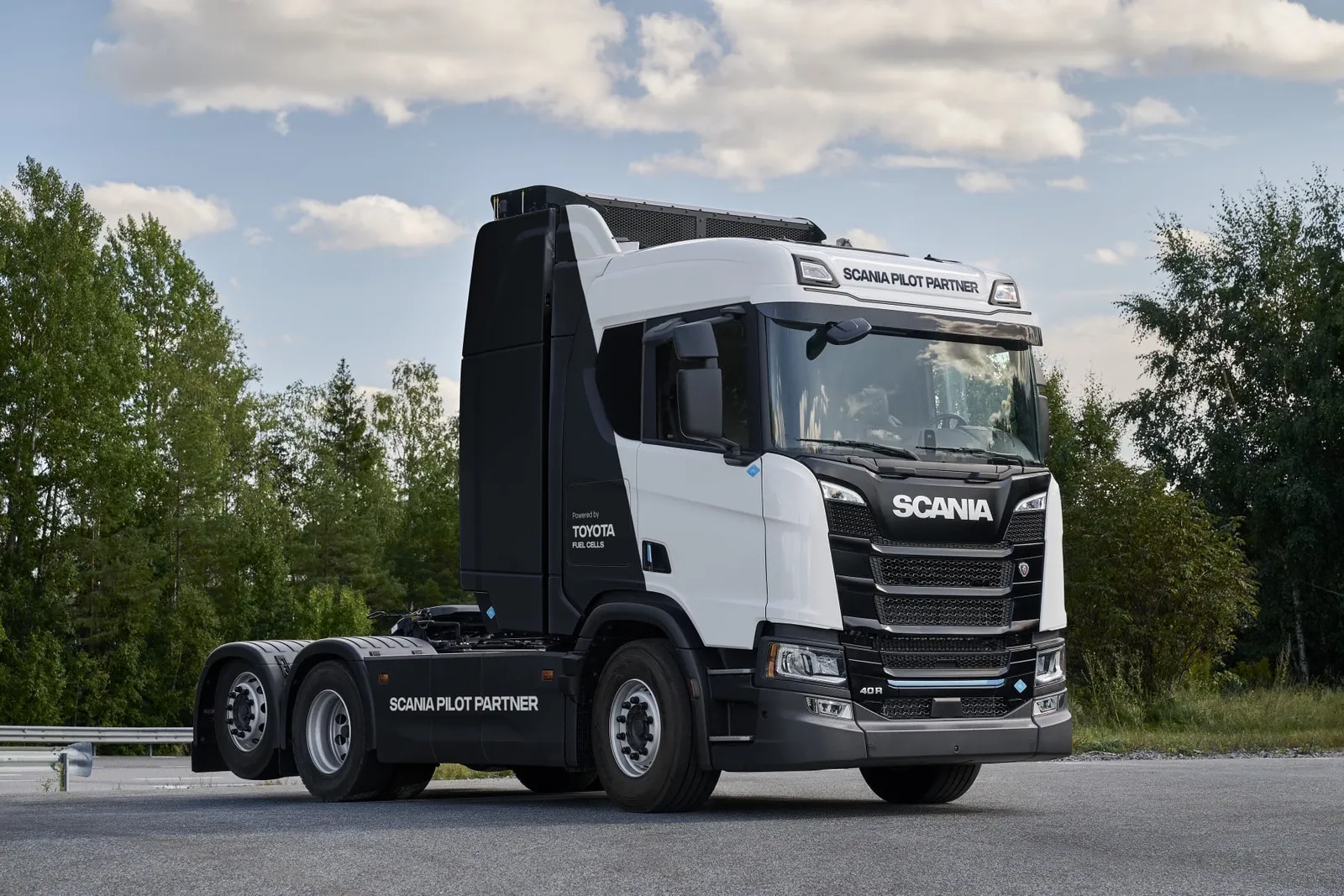 Scania tests hydrogen trucks with Toyota fuel cell technology