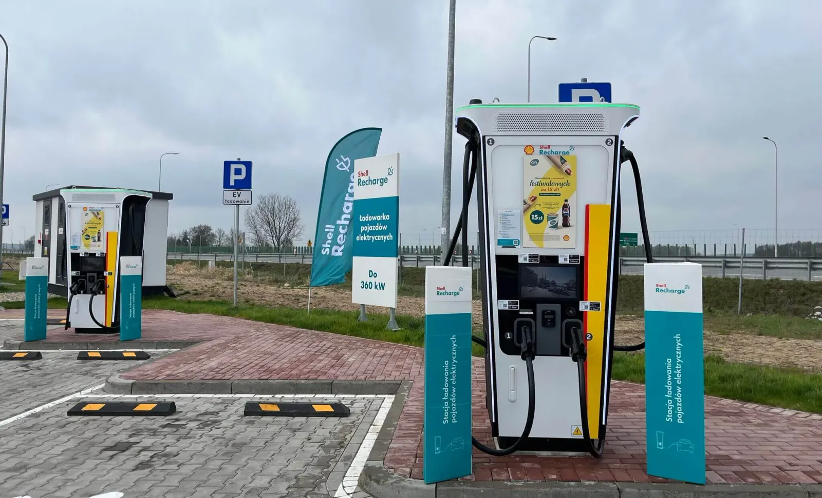 Shell installerà 60 nuove stazioni da 400 kW in Polonia. Bene per le autostrade, male per il portafoglio.