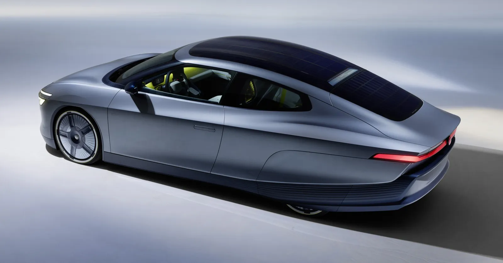 Tesla Cybercab oder Volkswagen Mission Efficiency – welches Fahrzeug würde beim Fahren weniger Energie verbrauchen? [Wir rechnen nach]