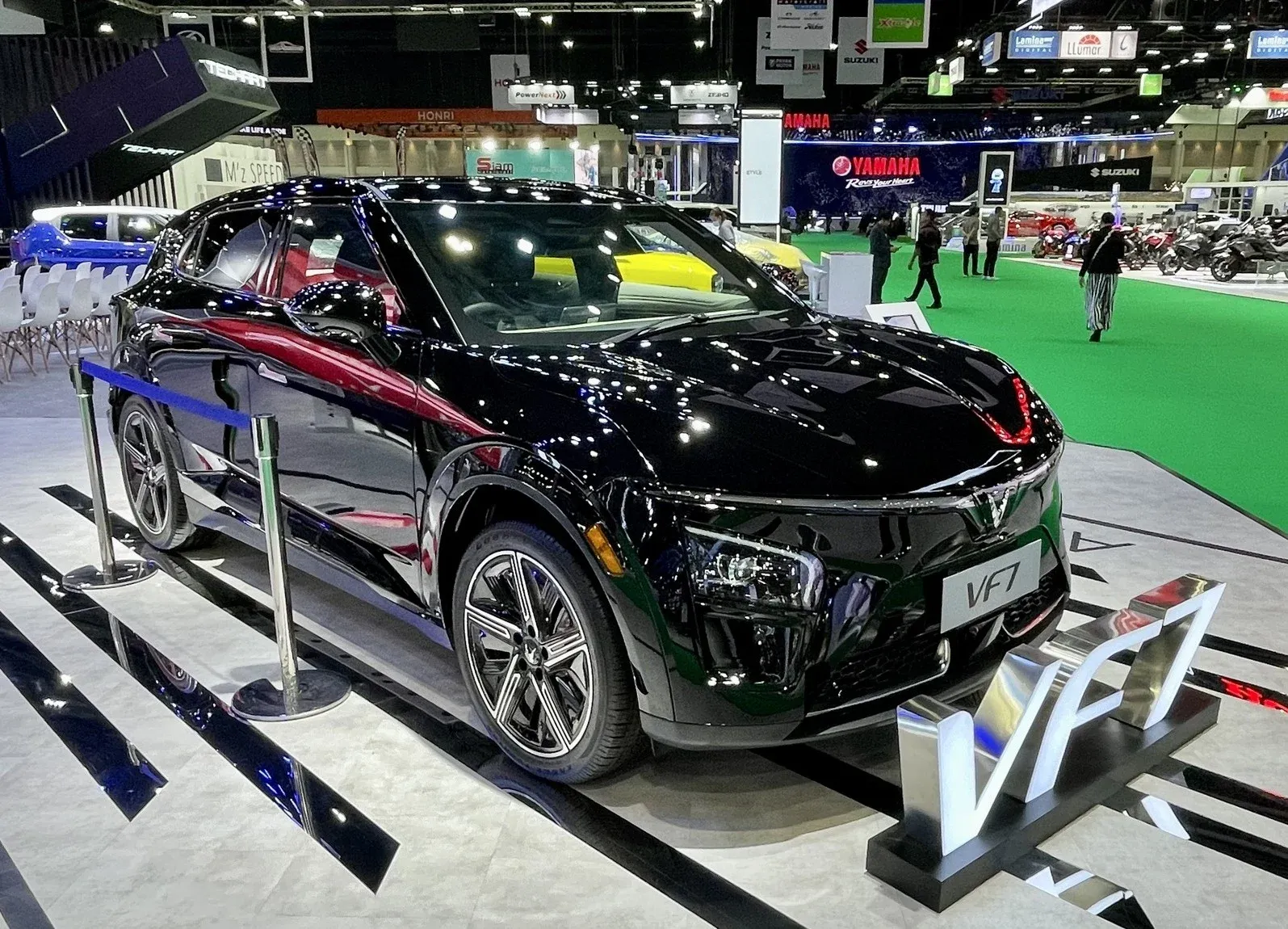 A Tesla está em marcha para dominar o mercado. Algum problema? Sim. O monopólio da VinFast