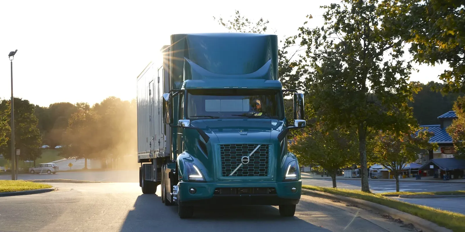 Il Bronx potrà respirare un po’ più liberamente grazie al nuovo Volvo VNR Electric [aggiornamento]