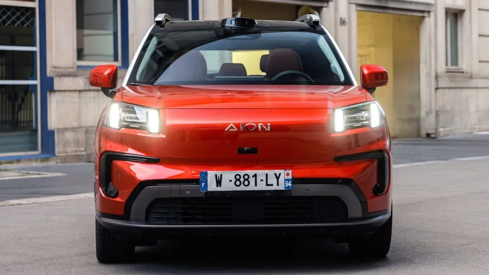 El SUV GAC Aion V es uno de los dos eléctricos con el que el 5º fabricante chino acaba de desembarcar en España.