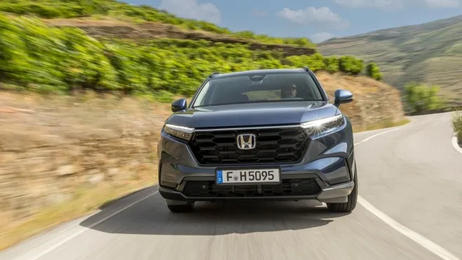 Honda CR V na parte dianteira