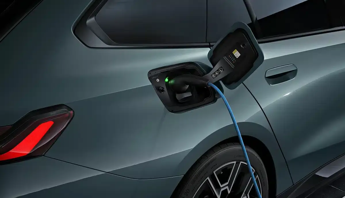 VDA-Chefin Müller fordert beim E-Auto mehr Laden statt Verbote