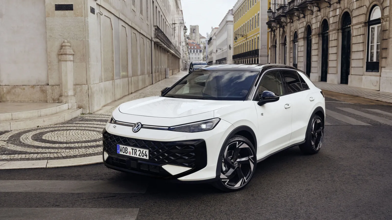 Volkswagen модифицирует один из своих самых известных внедорожников: T-Roc наконец получает гибридную версию, которая не требует подключения к розетке.