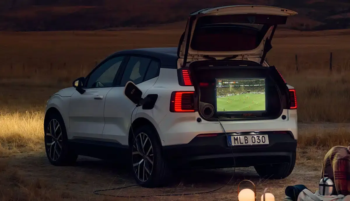 Volvo EX30 erhält Vehicle-to-Load-Funktion (V2L) via Software-Update