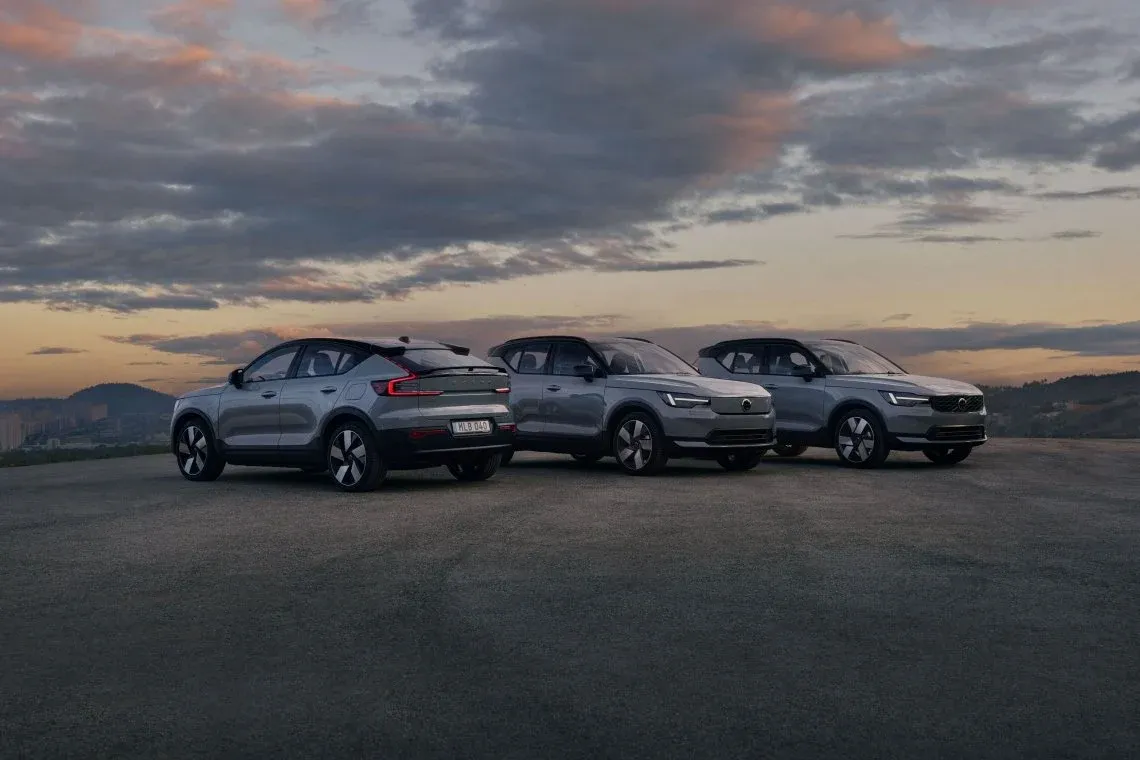 Volvo odświeża modele XC40, EX40 i EC40. Zmieni się design i przybędzie technologii