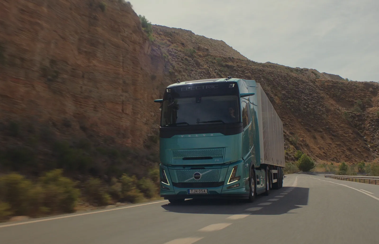 Volvo Trucks: To my mamy największy zasięg! Volvo FH Aero Electric z baterią 780 kWh to do 700 km zasięgu na ładowaniu