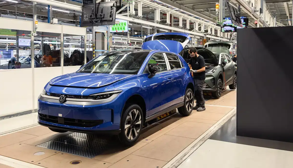 A VW elimina as equipes responsáveis por veículos a combustão devido à alta demanda por carros elétricos