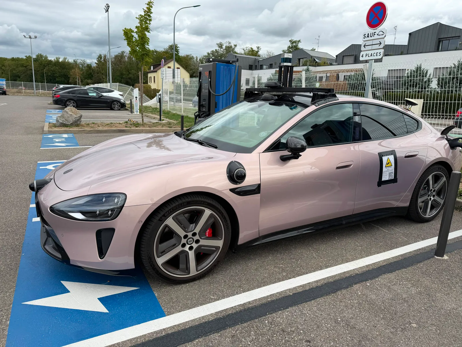 Xiaomi prépare son arrivée en France : une SU7 bardée de capteurs surprise en Alsace !