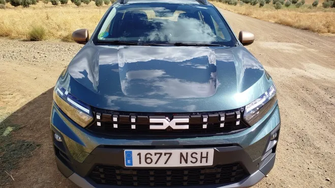 dacia sandero hibrido 155 hybrid prueba test 11
