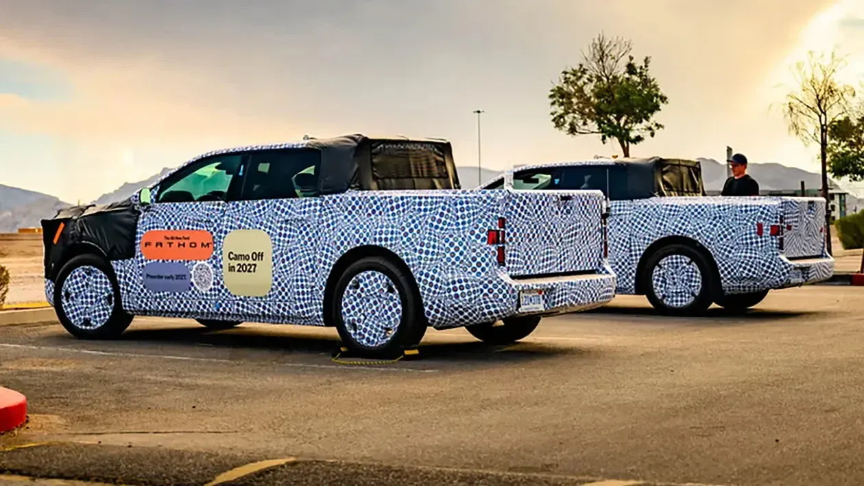 Zamaskowany Fathom jeździ po Las Vegas. Elektryczny pickup za mniej niż 30 tys. USD