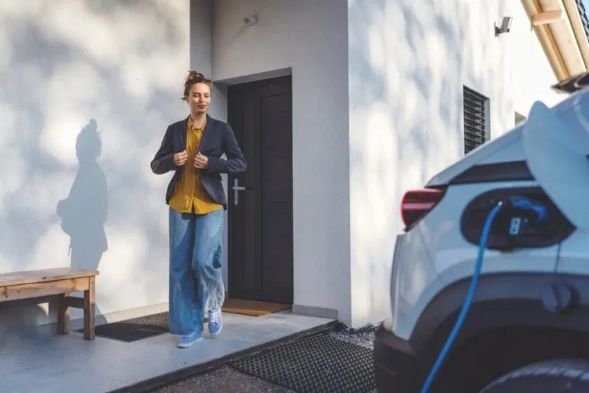 E.On slashes overnight tariff to 6.5p/kWh to offer UK’s cheapest EV tariff