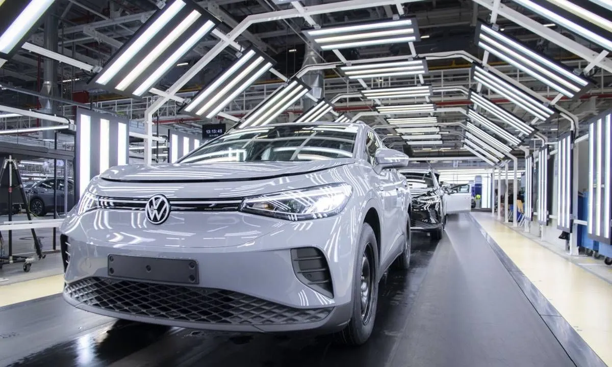 Frankreich und Deutschland einigen sich darauf, das Verbot von Verbrennungsfahrzeugen bis 2035 weiter zu lockern.