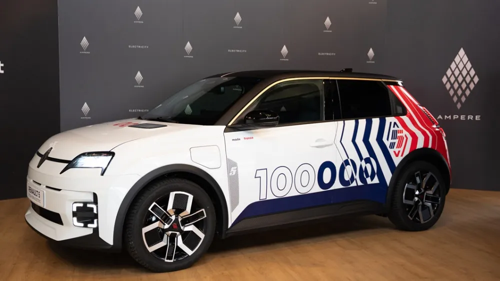 100,000 Renault 5 E-Tech electric vehicles built at Douai: turning the spotlight on “Made in France”