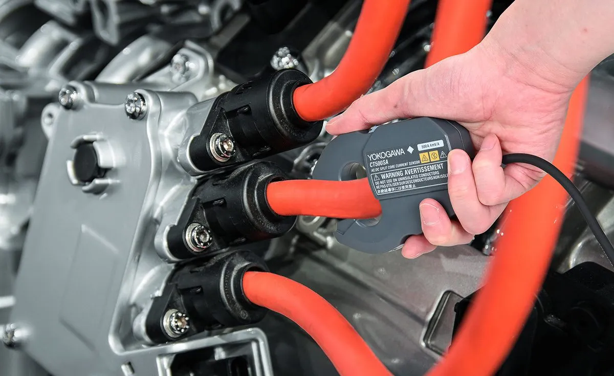 Yokogawa’s new CT500SA and CT200SA current sensors clamp onto cables in tight EV test spaces