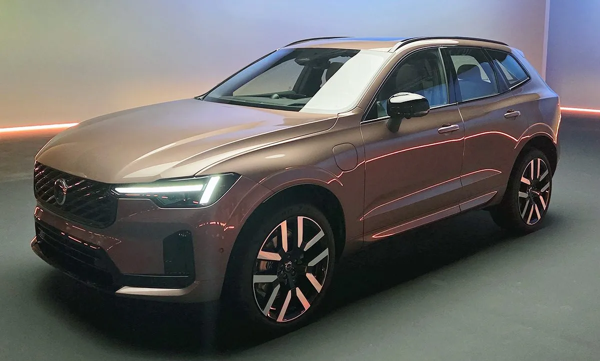 2028 Volvo XC60: ‘Long-range PHEV’ gets whopping 78 miles of electric range