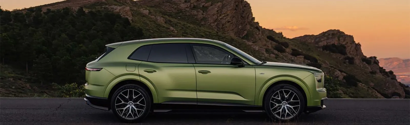Bentley Torcal - the brand's first BEV - goes official with a 2.9 s sprint from 0 to 100 km/h