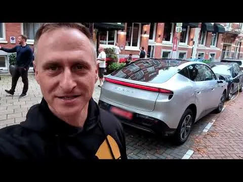 XPENG VLA 2.0 vs Tesla FSD in Amsterdam: Two different ways of driving a car