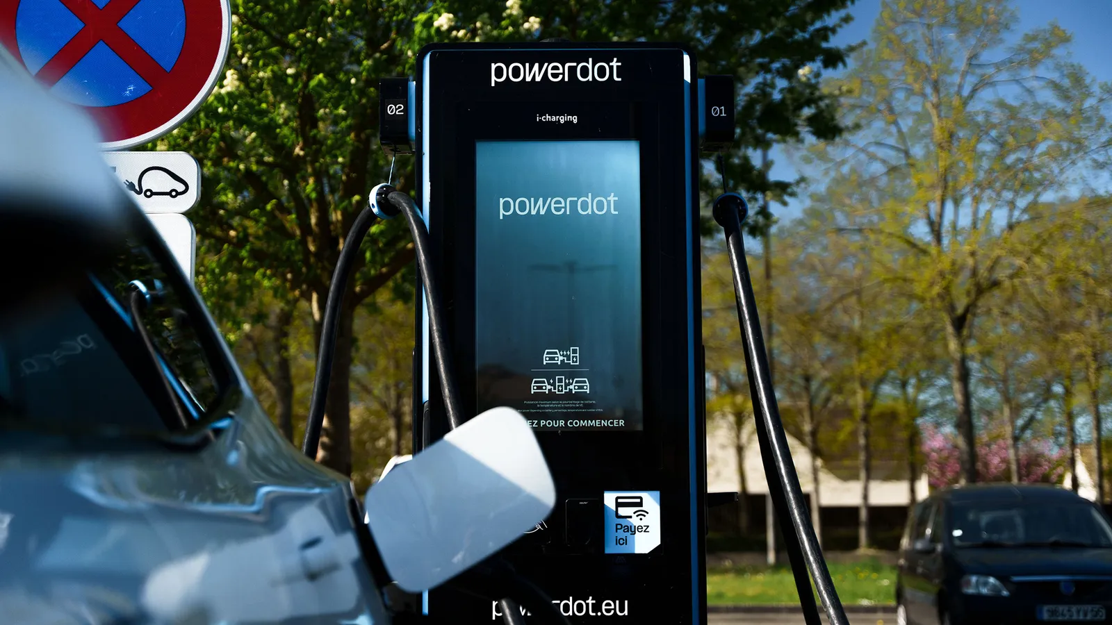 Powerdot and Hubject bring Plug & Charge to 7,000 charge points in Europe